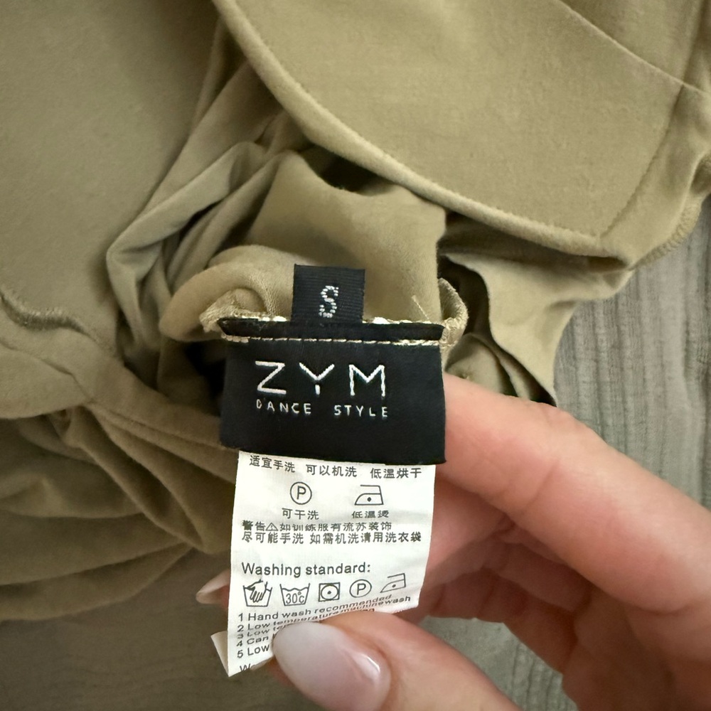 Zym Dance Bodysuit - Picture 11 of 12